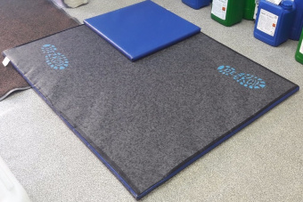 Дезинфецирующий коврик для дезинфекции обуви дезбарьер 150х150х3