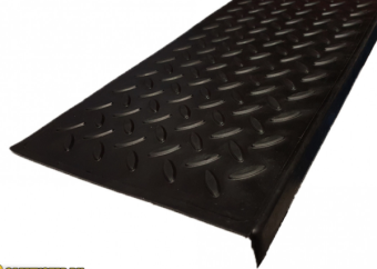 Накладка покрытие на ступень проступь резиновая 250х750мм ЁЛОЧНЫЙ